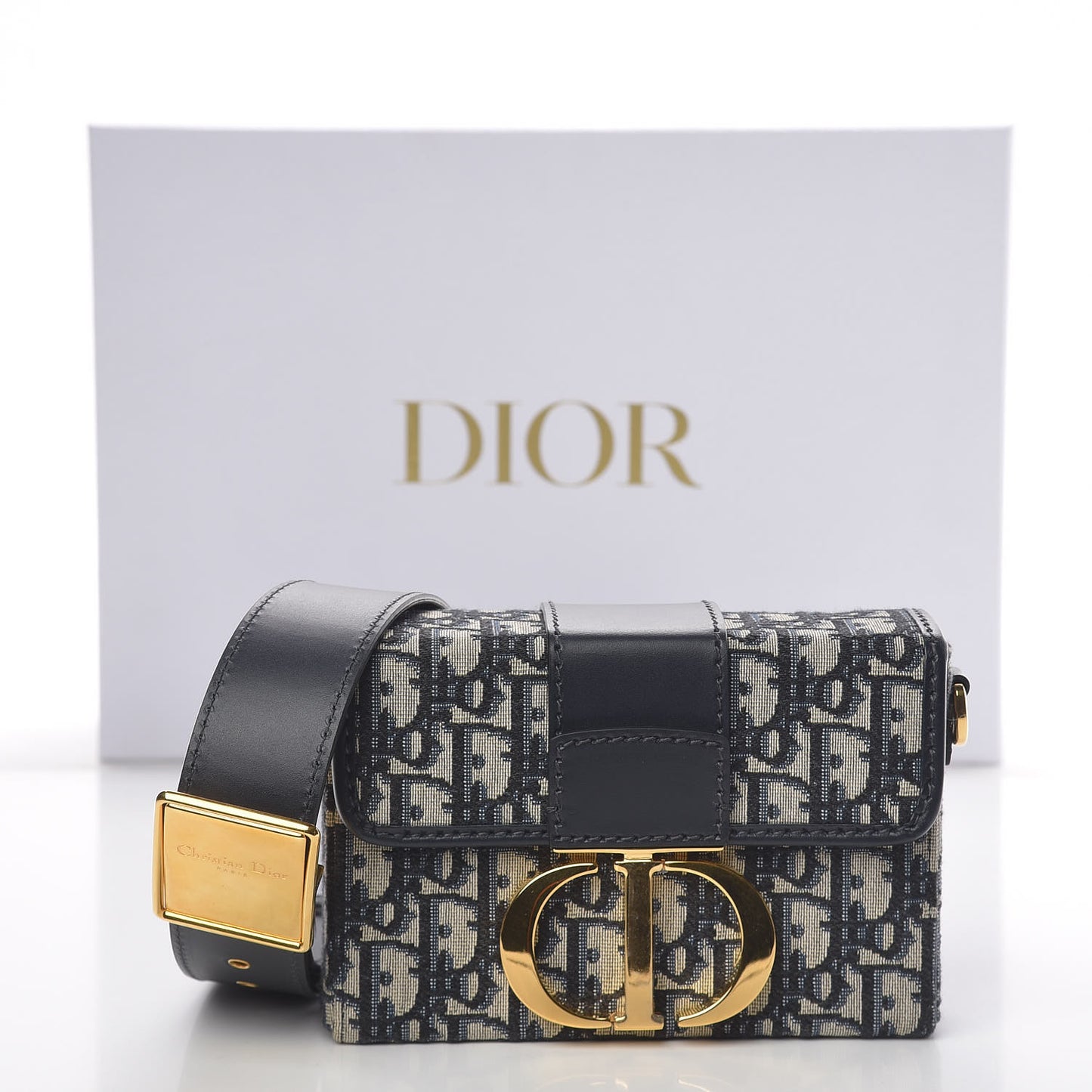 Oblique 30 Montaigne Box Bag Blue