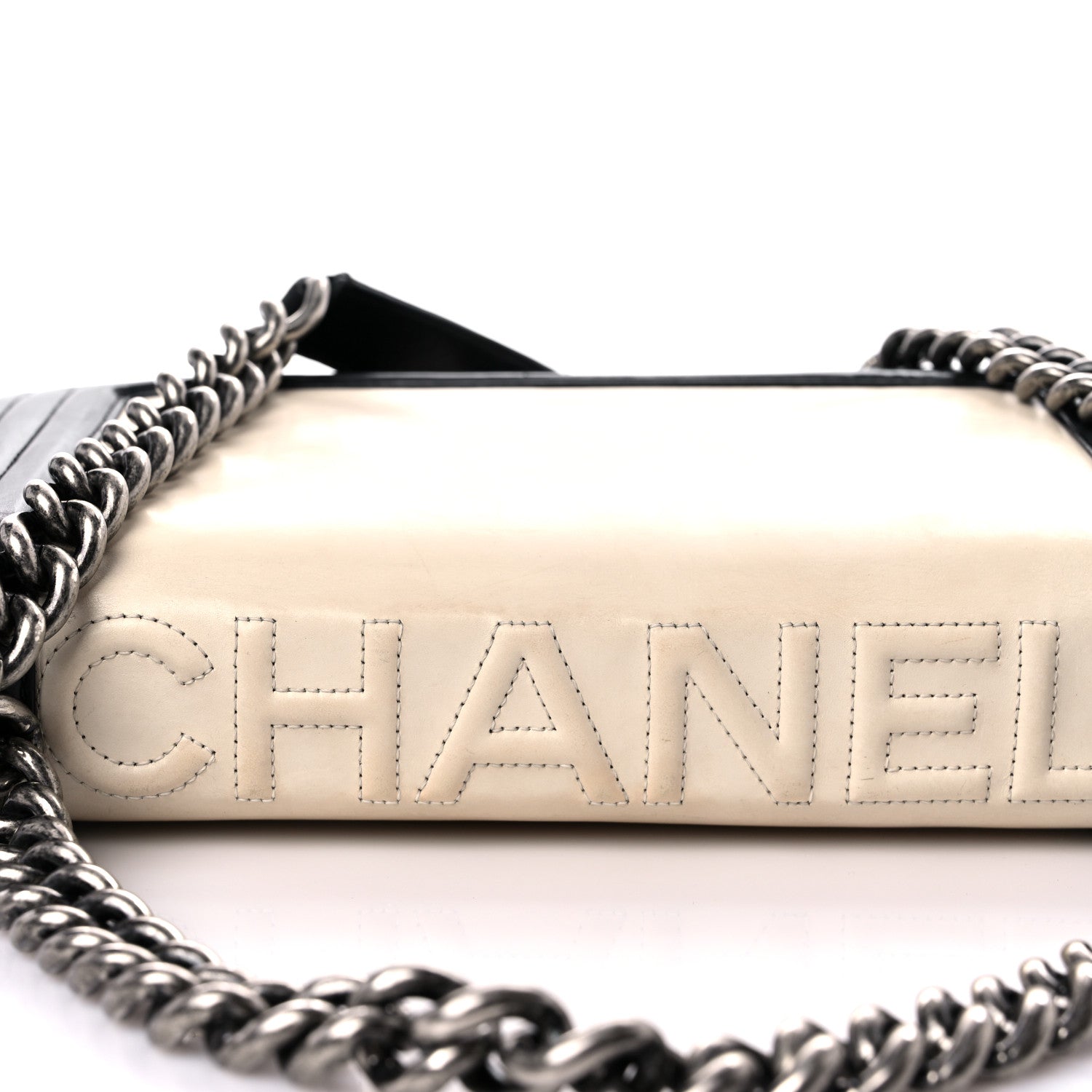 Chanel Glazed Calfskin Medium Boy Flap White Black 25 of 29