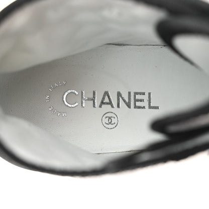 Chanel Fabric Grosgrain Quilted Cap Toe Lace Up Combat Boots 39 Black White 9 of 11