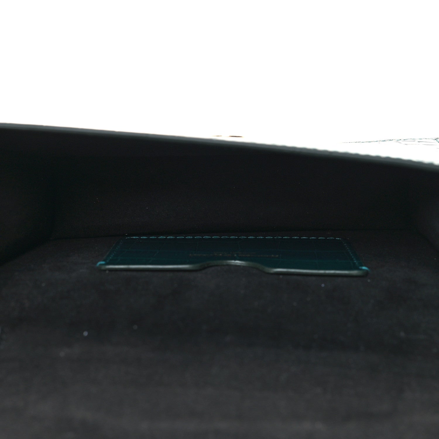 Alexander McQueen Glazed Calfskin Crocodile Embossed Small Skull Shoulder Bag Green 5 of 10