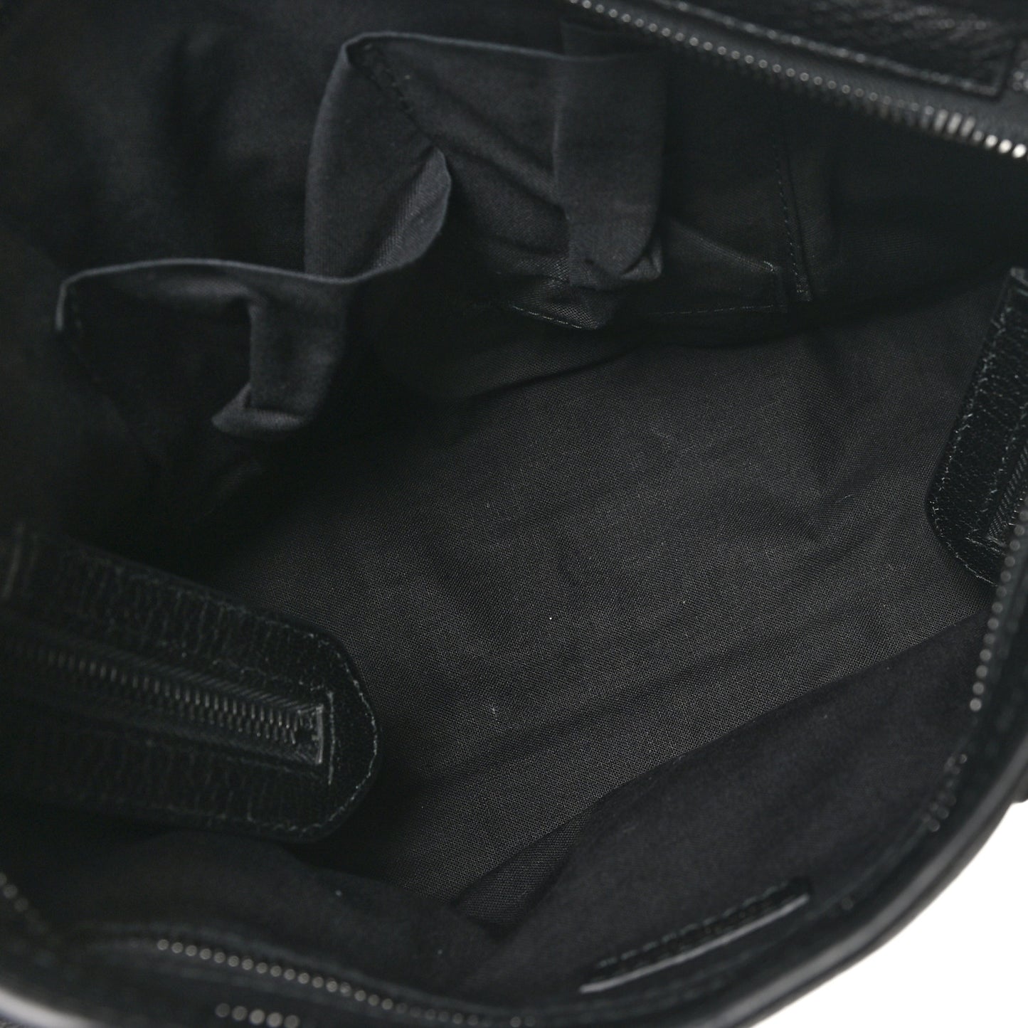 Chevre Black Metallic Edge Hardware S City Black