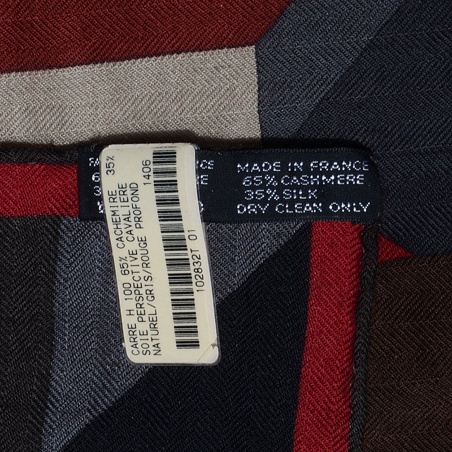 Cashmere Silk Perspective Cavaliere Scarf 100 Naturel Gris Rouge Profond