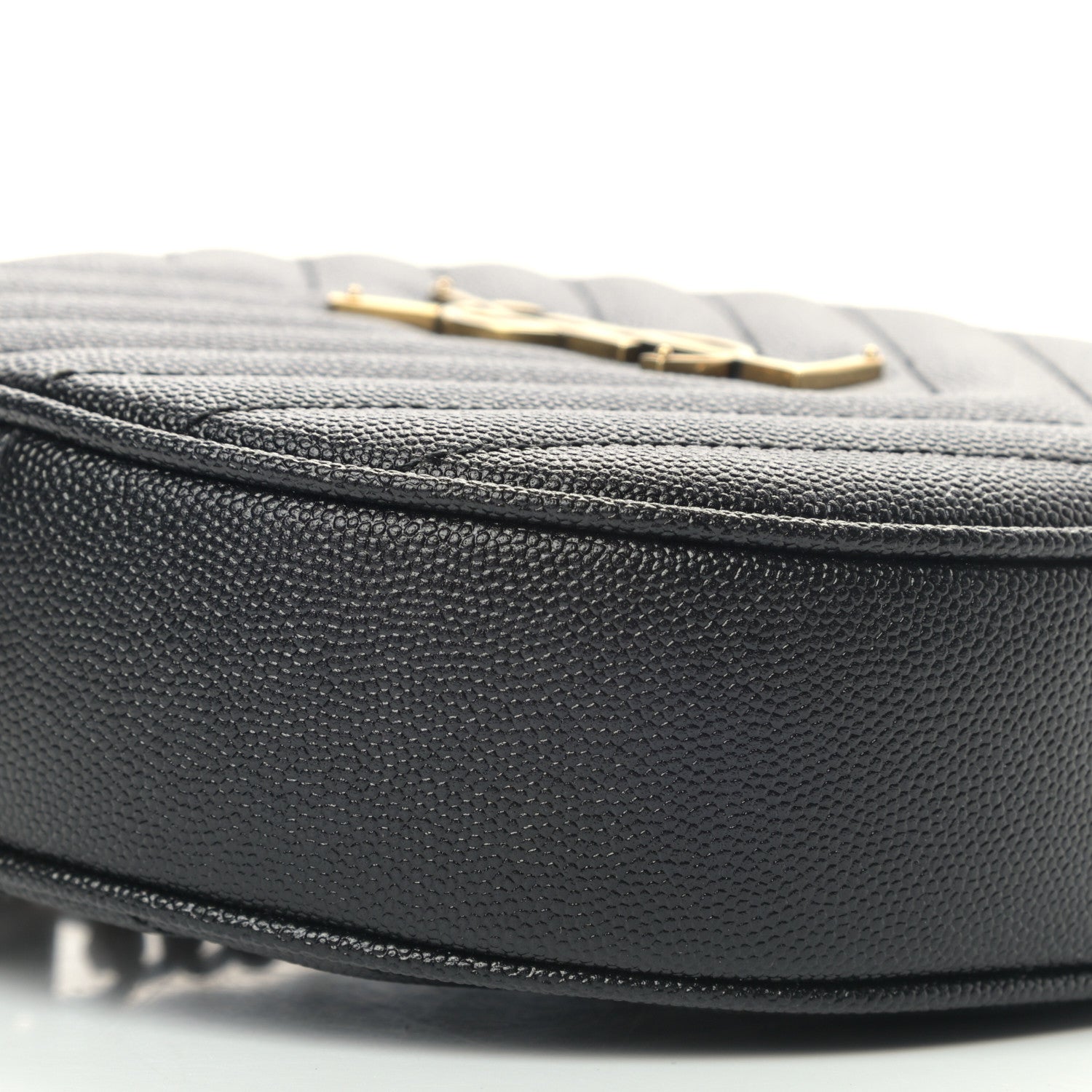 Saint Laurent Grain De Poudre Matelasse Chevron Quilted Round Vinyle Camera Bag Black 8 of 9