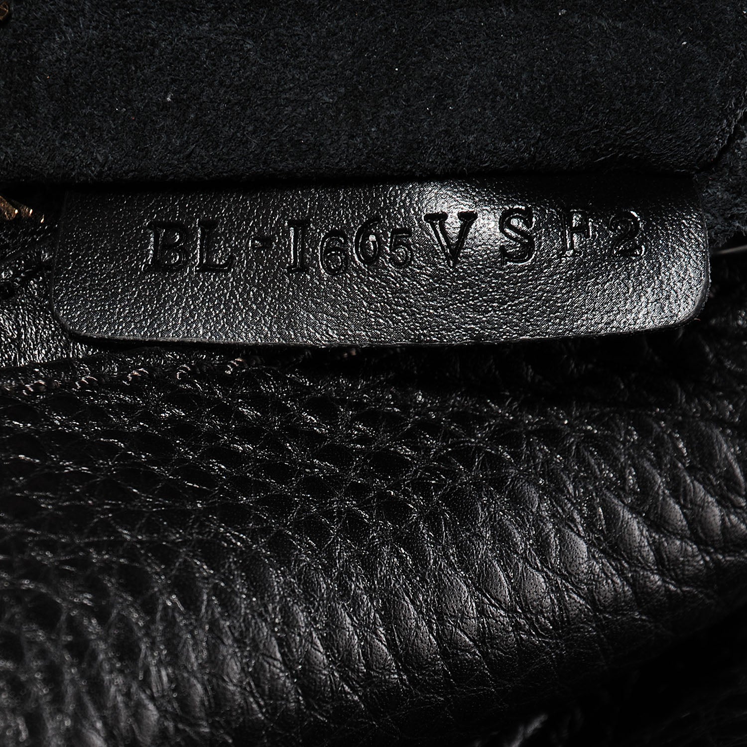 Valentino Garavani Pebbled Calfskin Large Rockstud Flip-Lock Messenger Bag Black 6 of 7