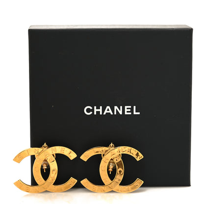 Chanel Metal Large Paris Button Earrings Gold 5 of 5