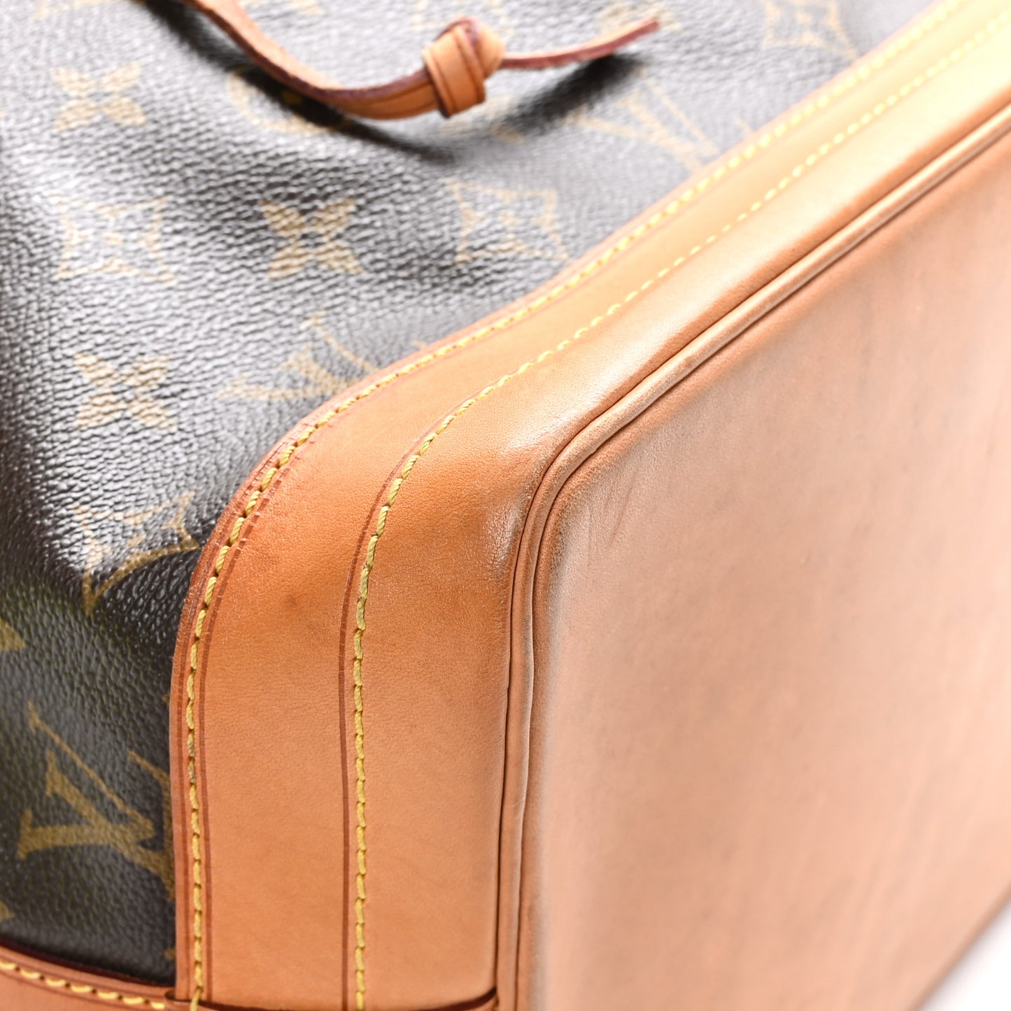 Monogram Noe