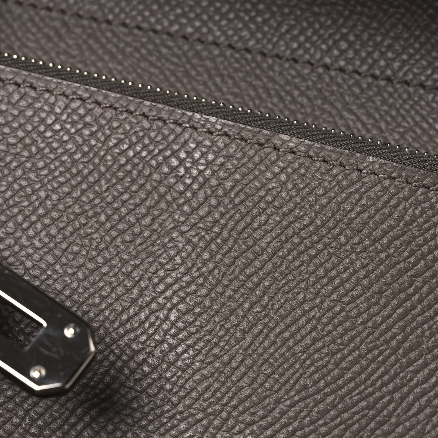 Epsom Medium Kelly Wallet Gris Asphalte