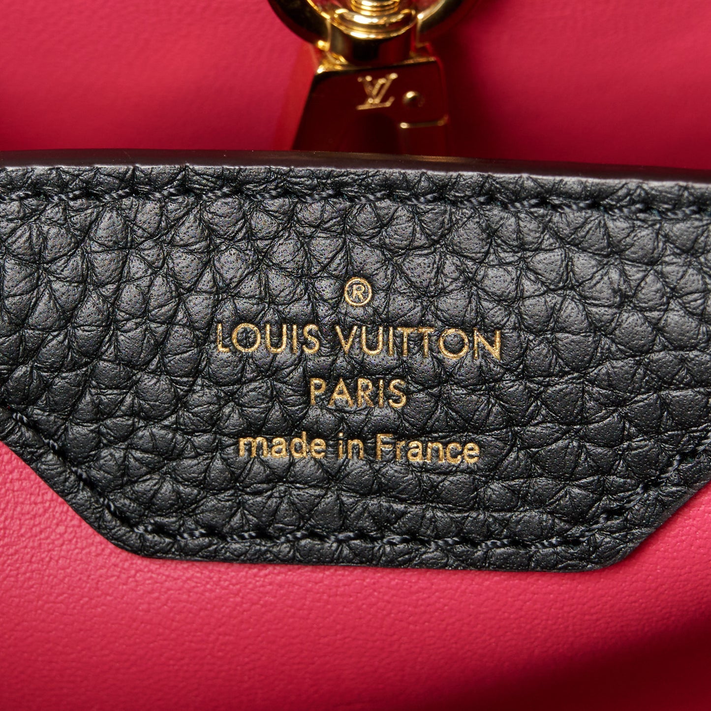 Taurillon Capucines BB Black Fuchsia