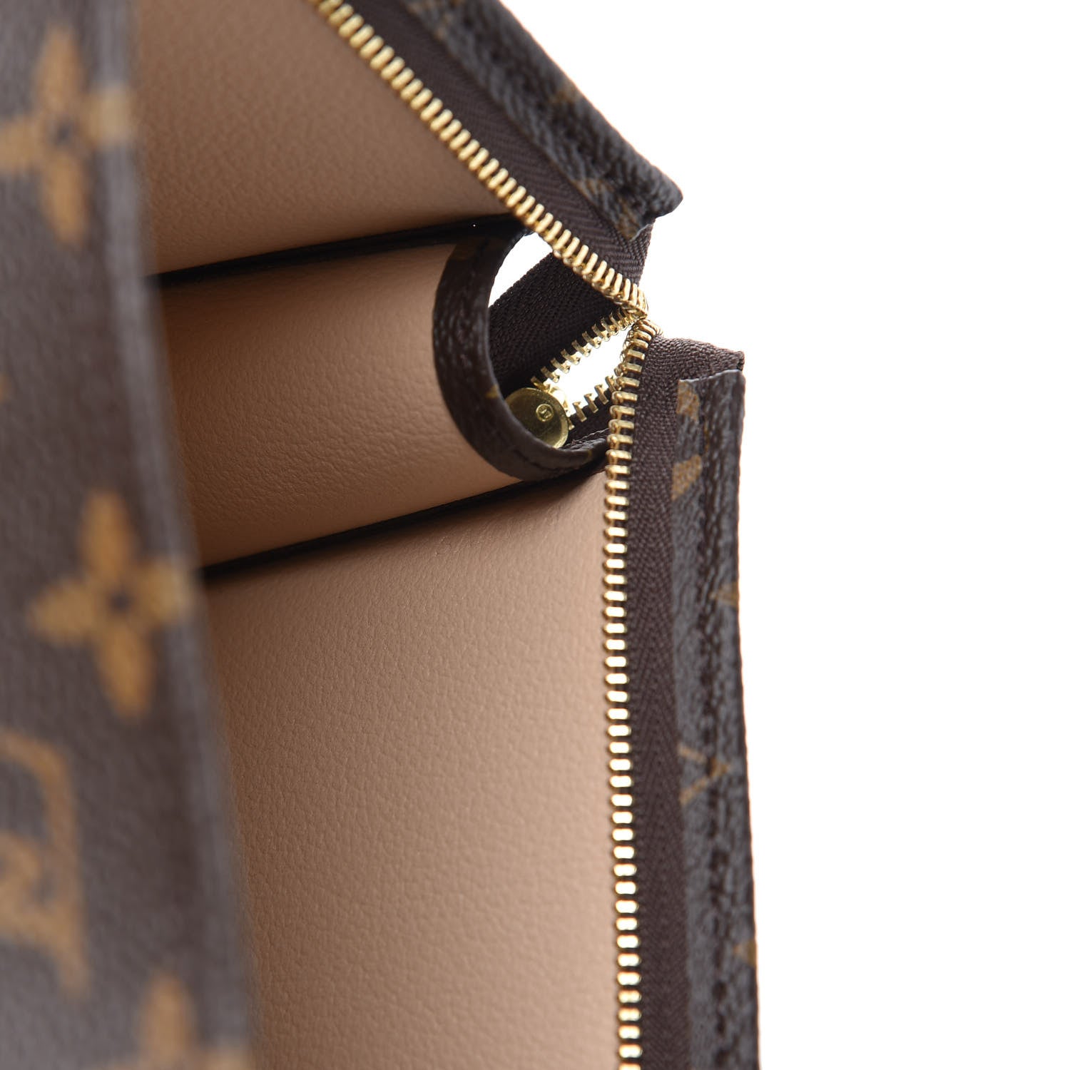 Louis Vuitton Monogram Toiletry Pouch 26 6 of 9