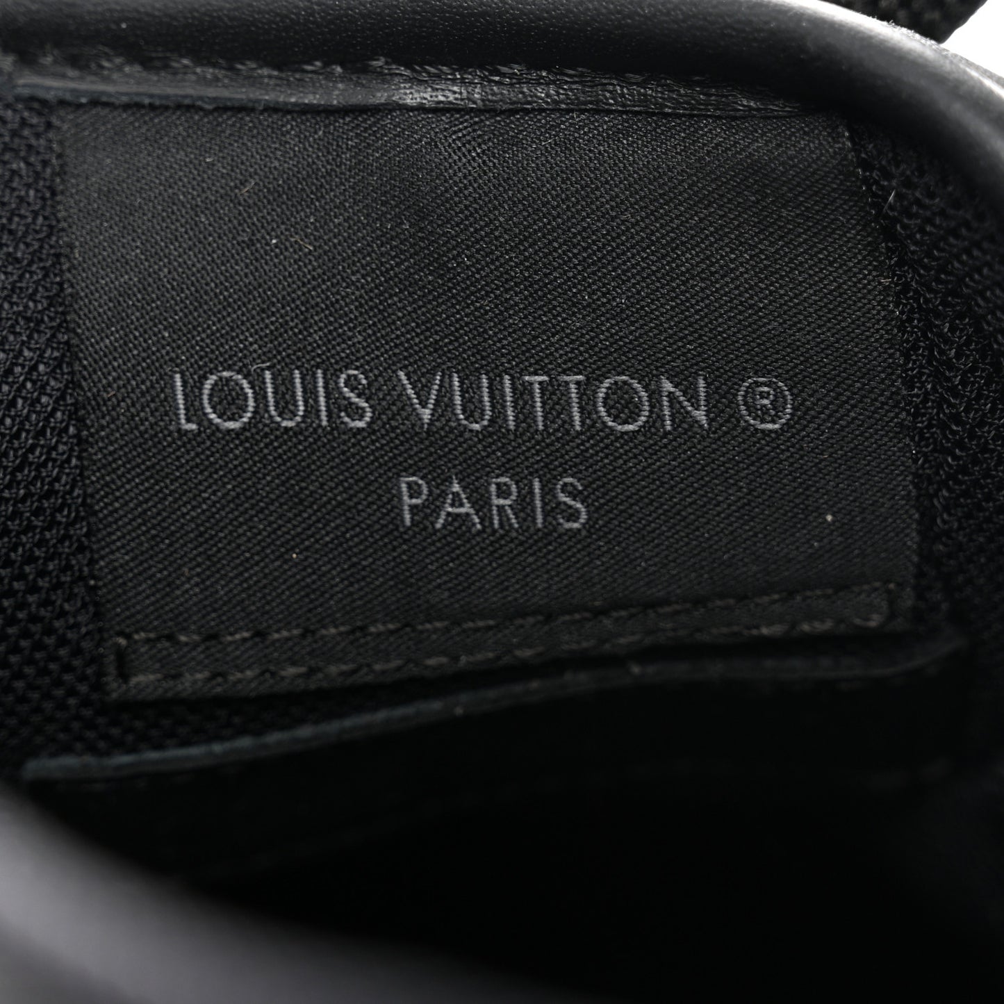 Suede Mens LV Trainer Sneakers 7.5 Black