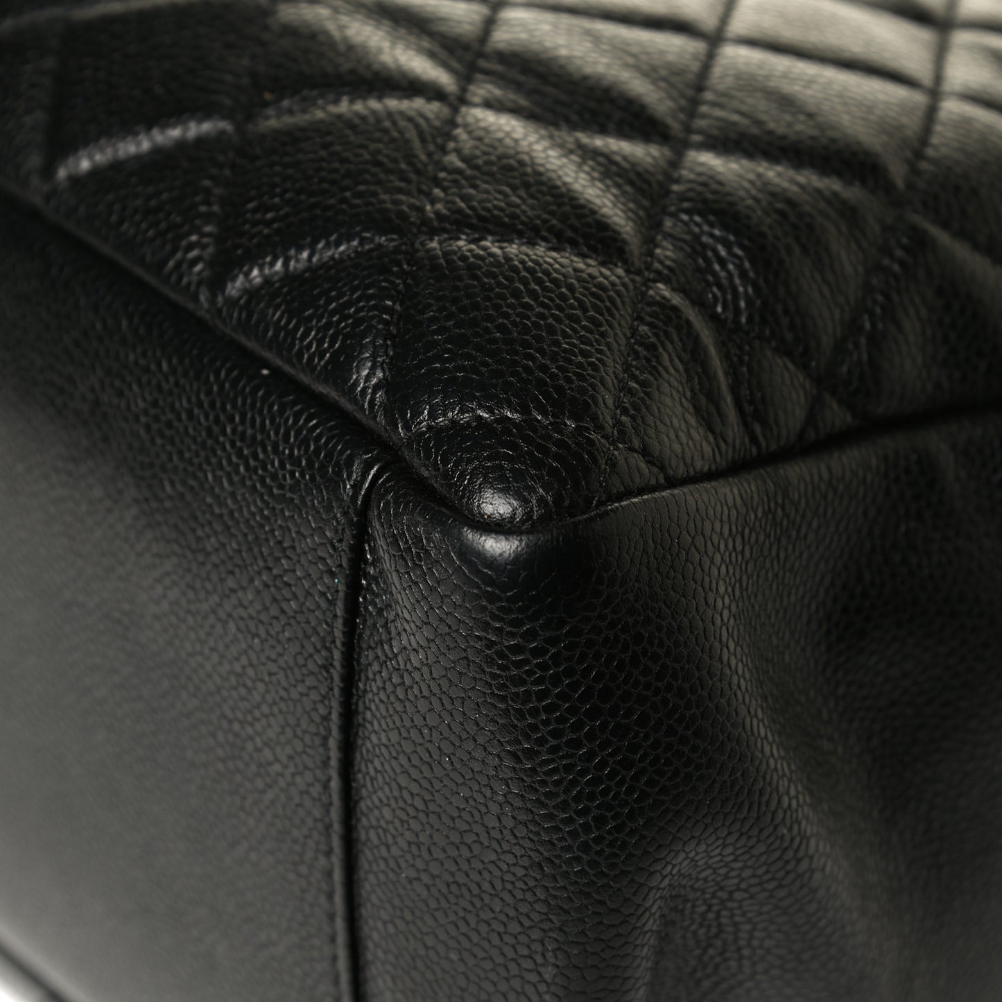 Caviar Quilted Grand Shopping Tote GST Black