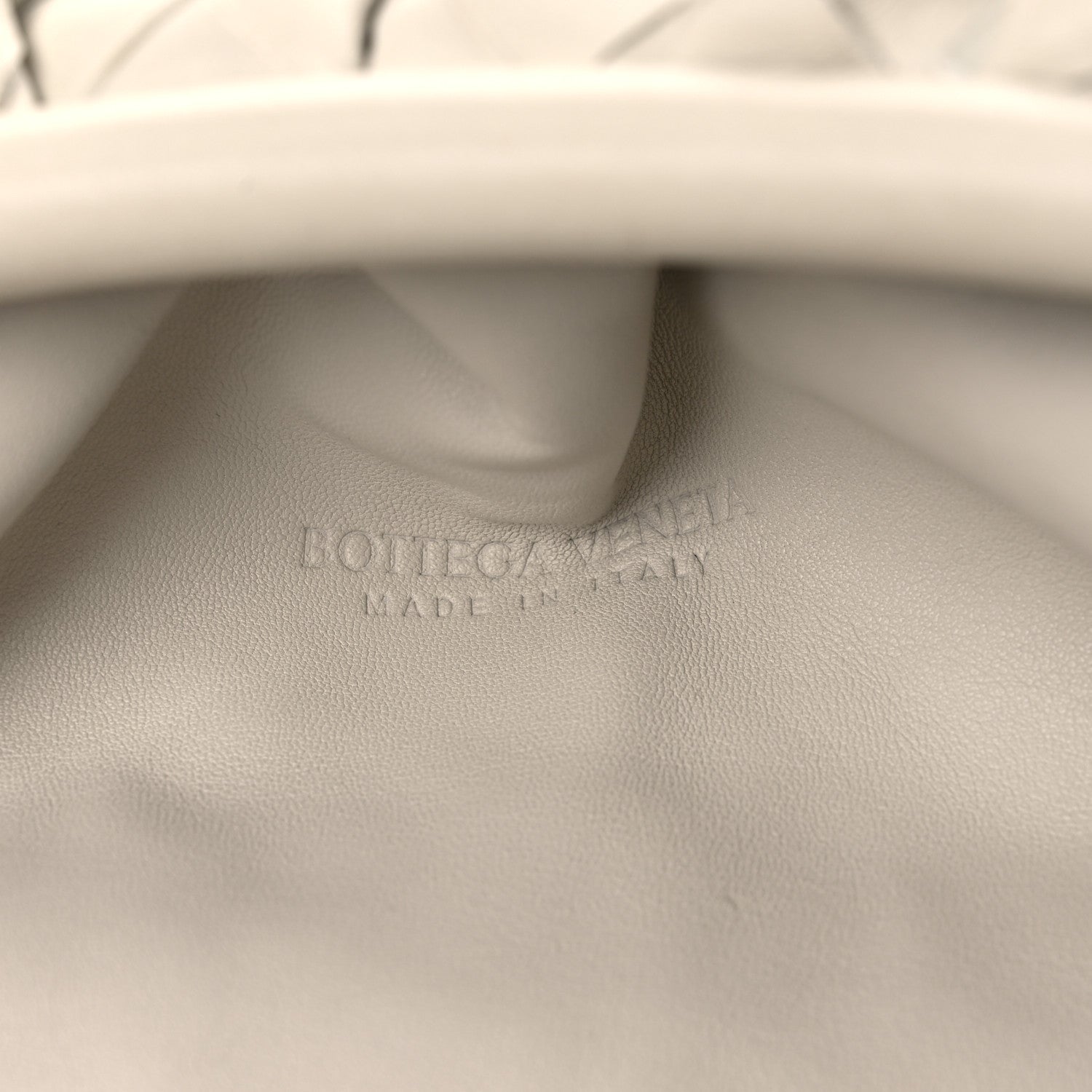 Bottega Veneta Nappa Maxi Intreccio The Pouch Oversized Clutch Plaster 6 of 17