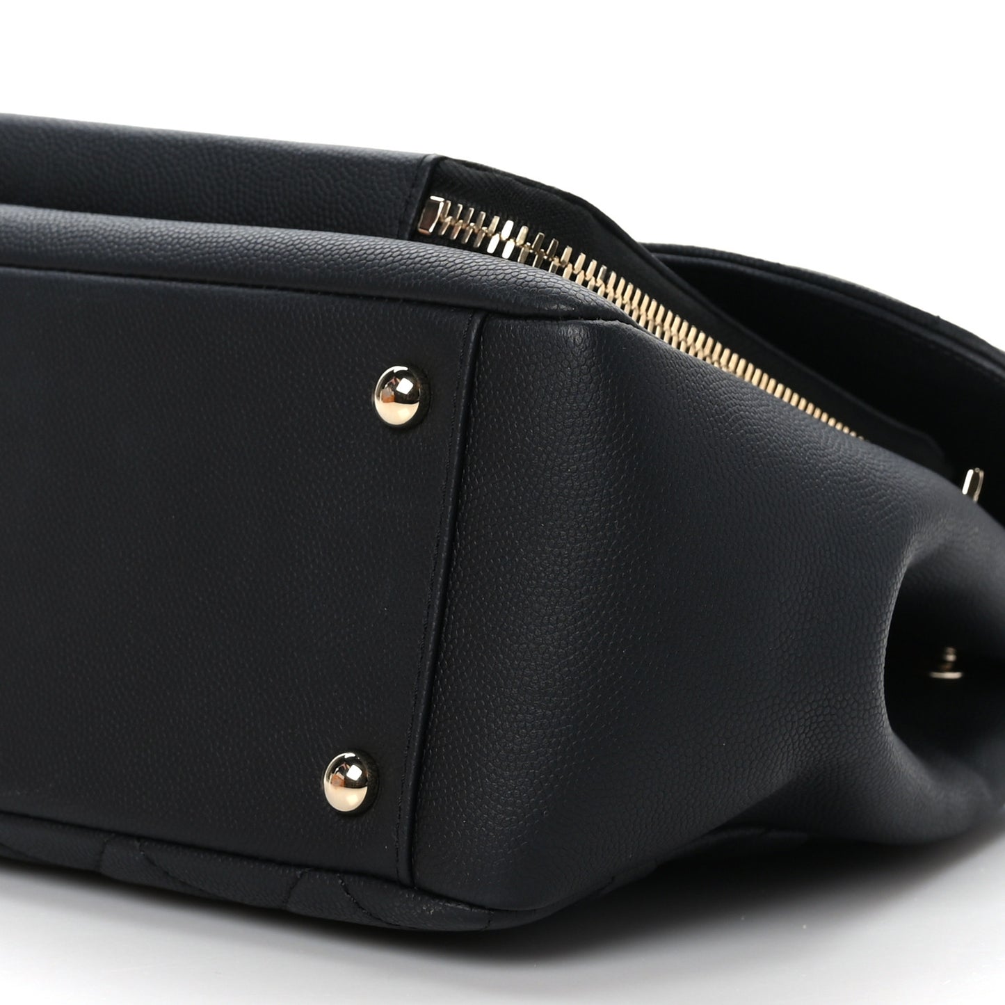 Caviar Quilted Large Business Affinity Flap Black