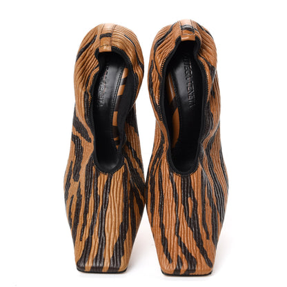 Bottega Veneta Textured Nappa Pumps 36 Bronze Skin 5 of 10