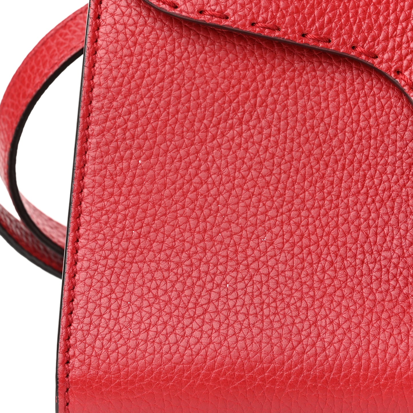 Calfskin Mini GG Marmont Top Handle Bag Vulcanic Red