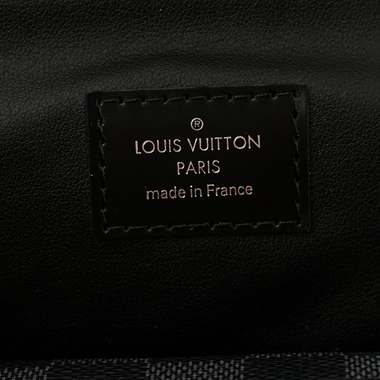 Louis Vuitton Damier Graphite Hanging Toiletry Kit 7 of 9