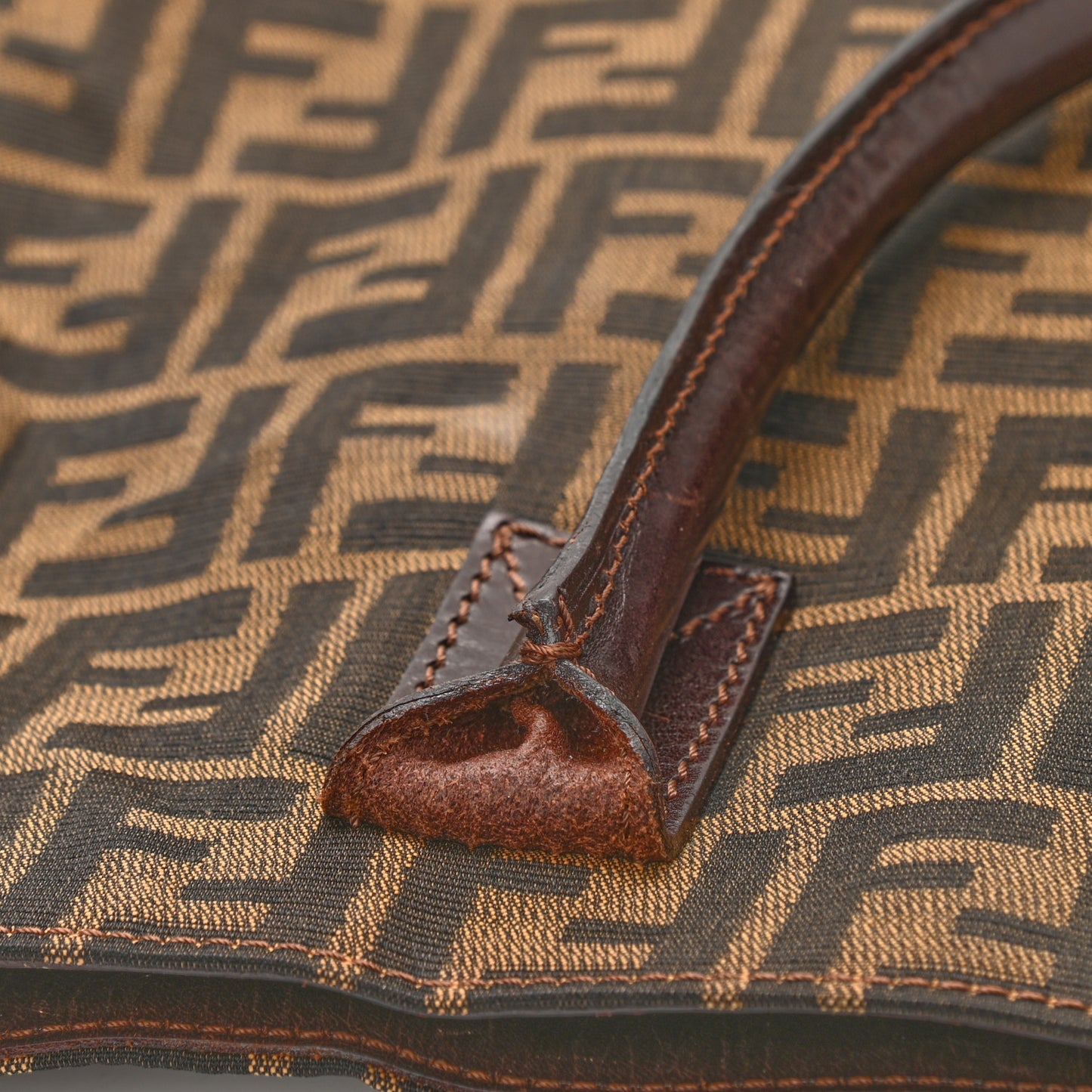Zucca Calfskin Shopping Tote Tobacco
