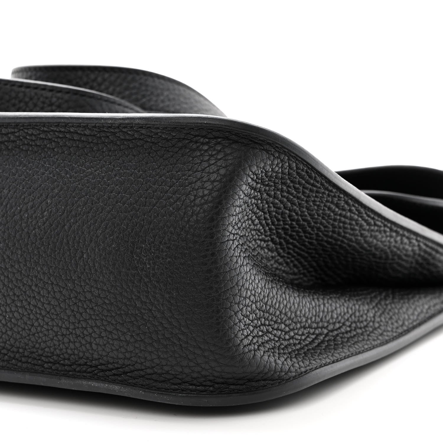 Hermes Taurillon Clemence Halzan 31 GM Black 10 of 10