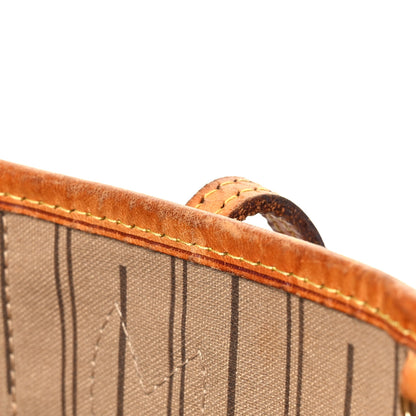 Louis Vuitton Monogram Neverfull PM 17 of 21