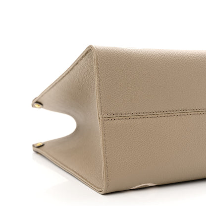 Louis Vuitton Empreinte Monogram Giant Onthego MM Tourterelle Creme 8 of 9