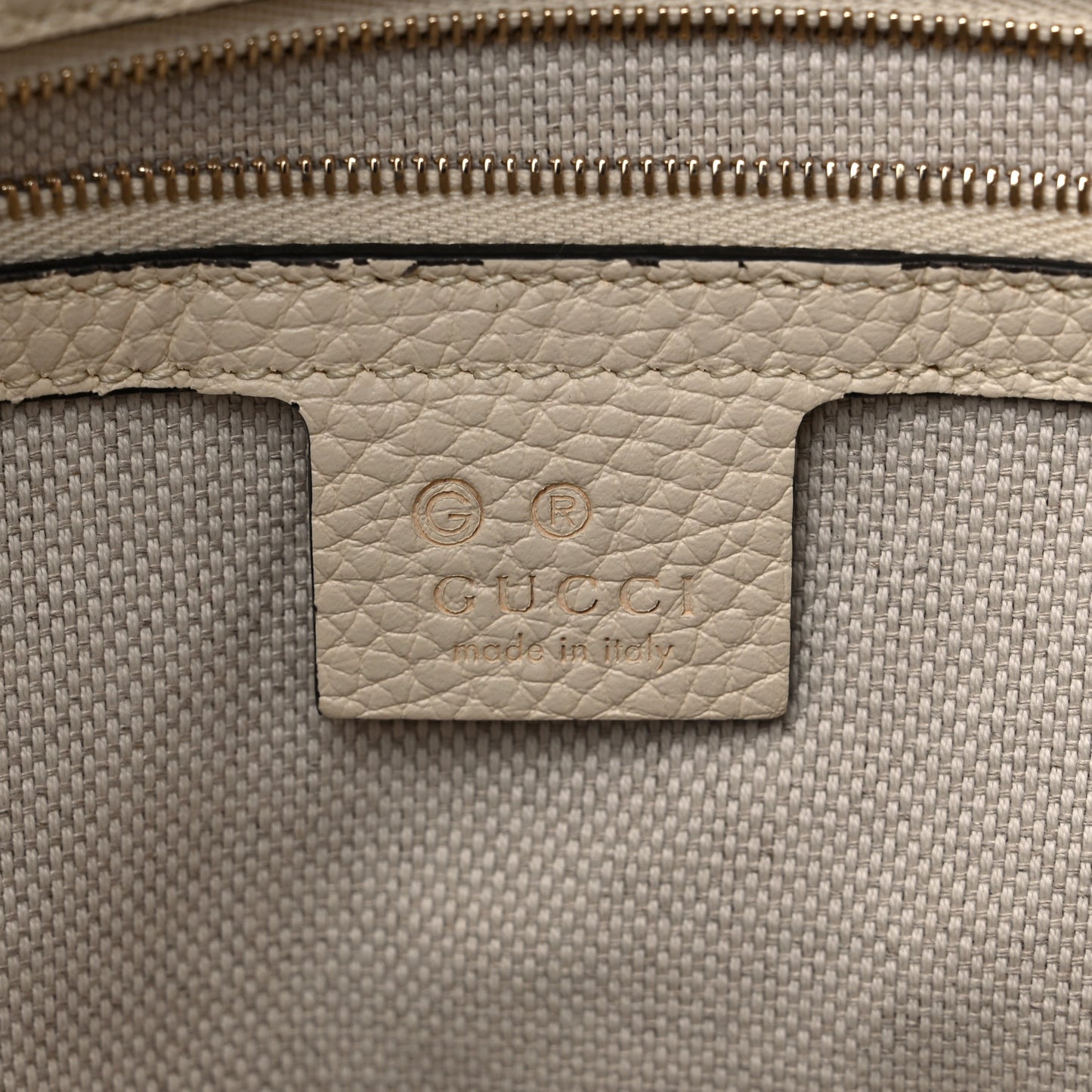 Cellarius Calfskin Medium Soho Chain Shoulder Bag Ivoire