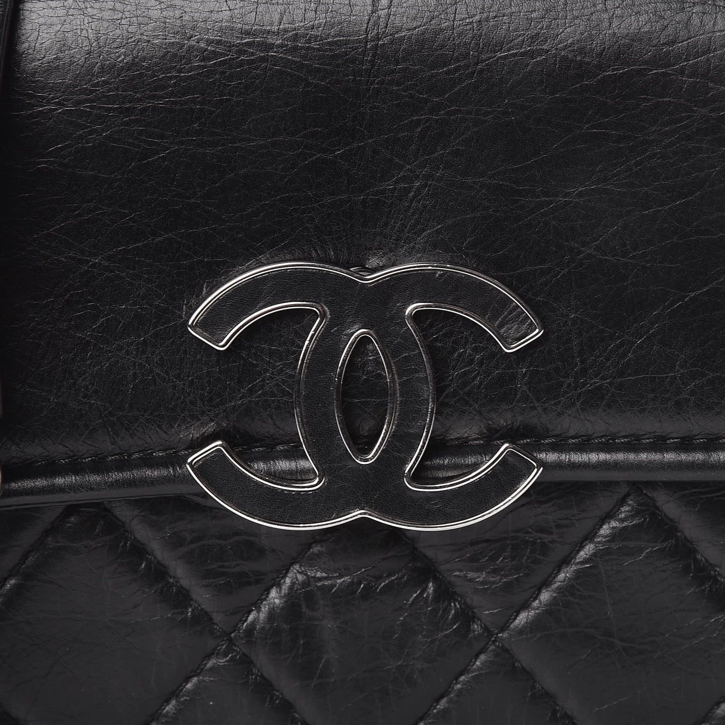 Washed Calfskin Hamptons Flap Bag Black