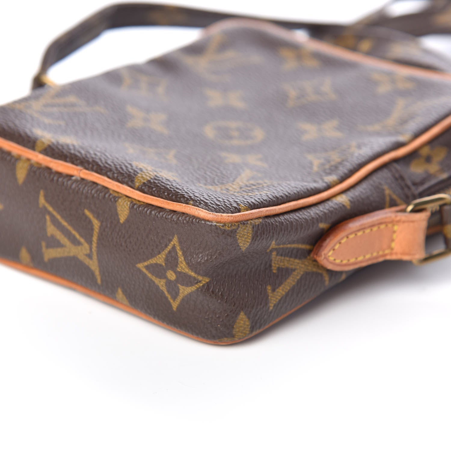 Louis Vuitton Monogram Danube 15 8 of 8