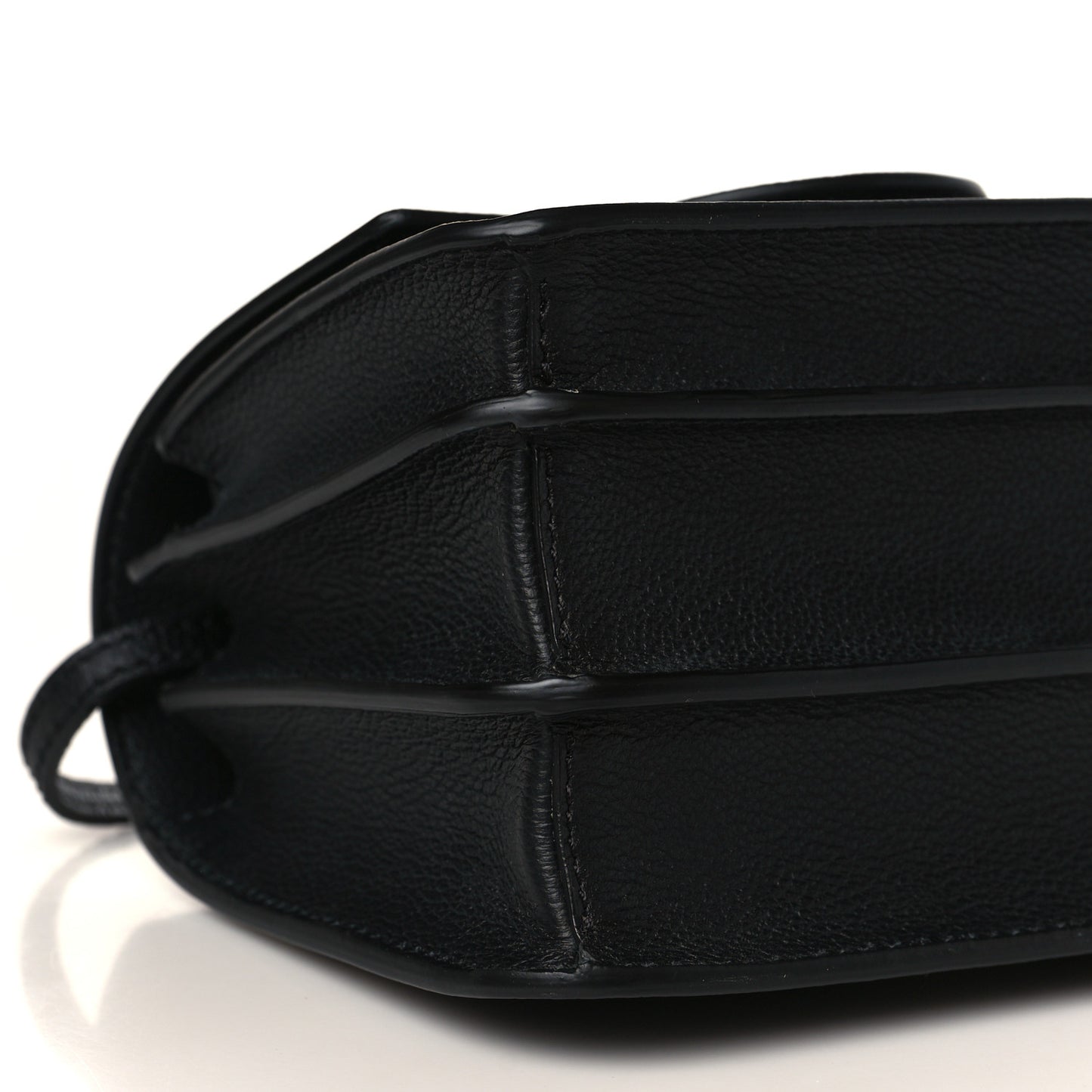 Grained Calfskin Medusa Shoulder Bag Black