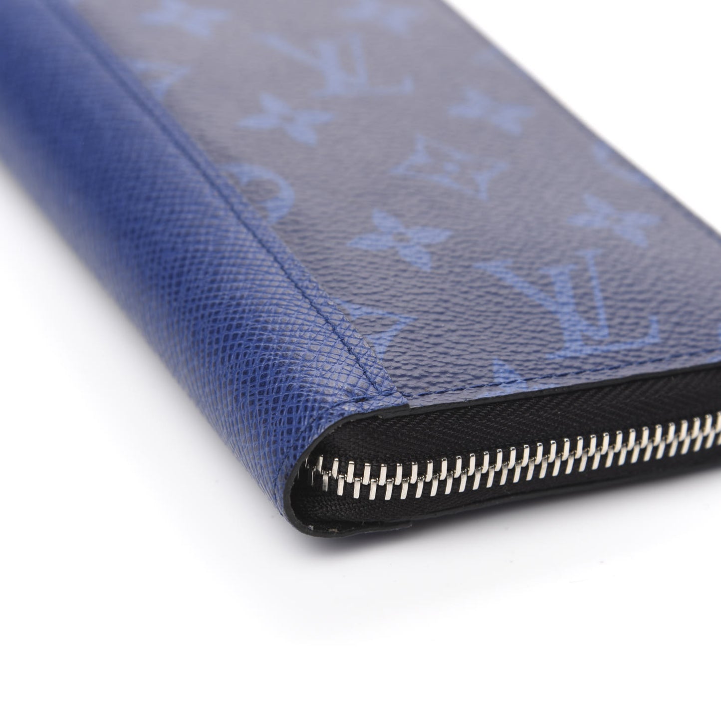 Taigarama Vertical Zippy Wallet Cobalt