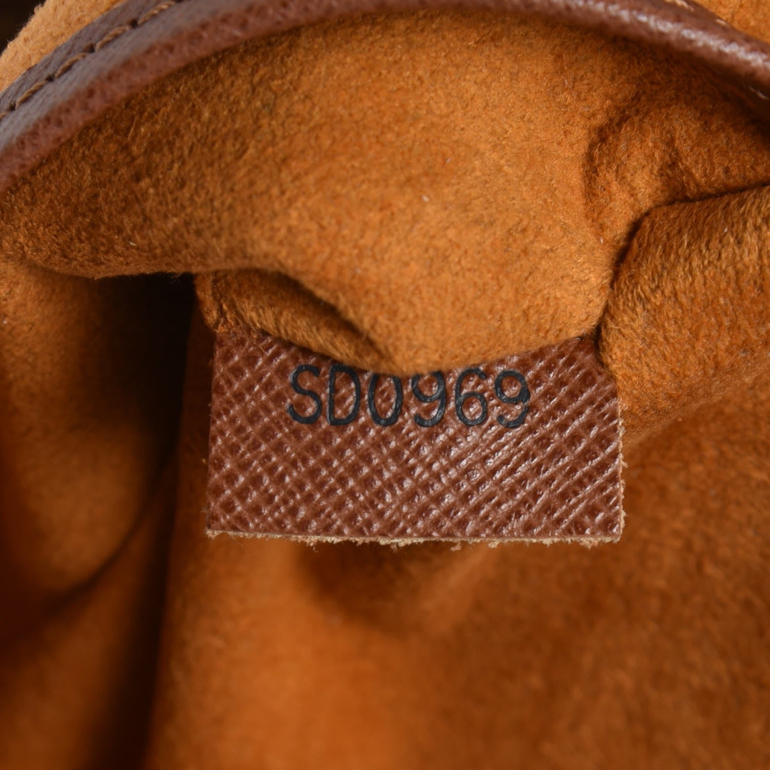 Louis Vuitton Monogram Musette Tango 7 of 7