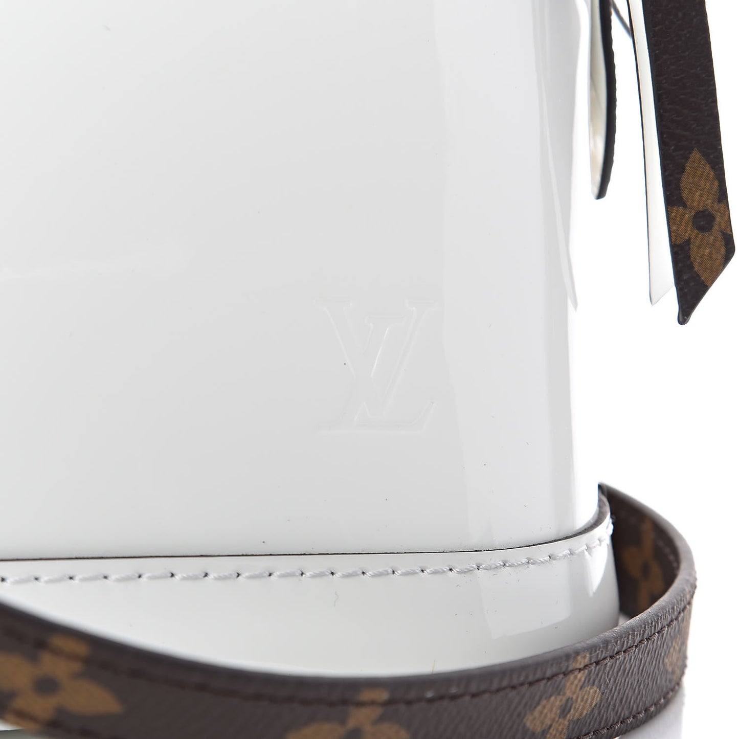 Patent Monogram Alma Mini Snow