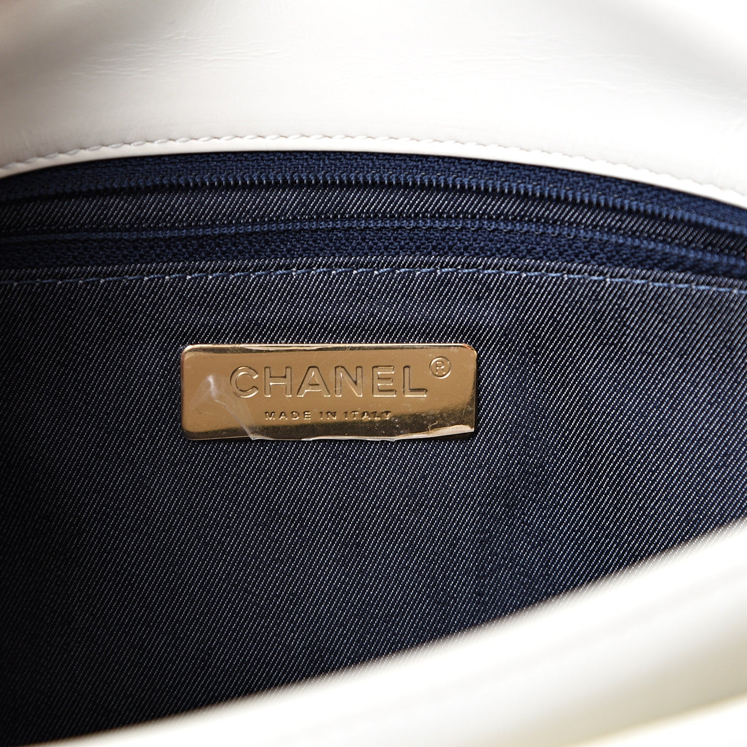 Chanel Crumpled Calfskin En Vogue Rope Flap White 5 of 12