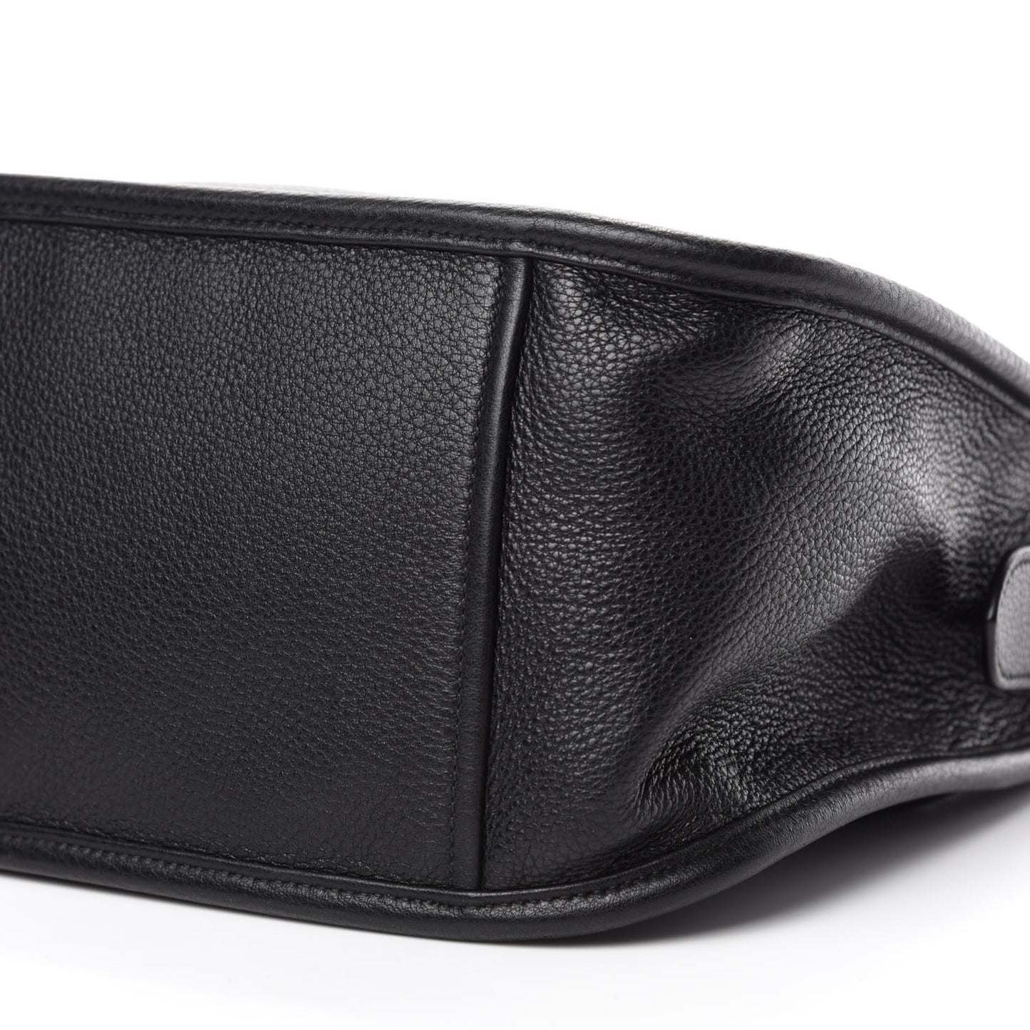 Vitello Daino Hobo Black