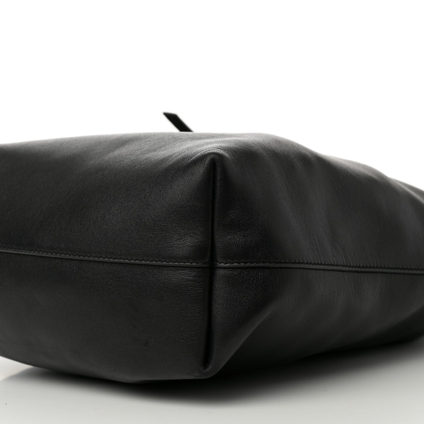 Lambskin Paris VII Pochon Black