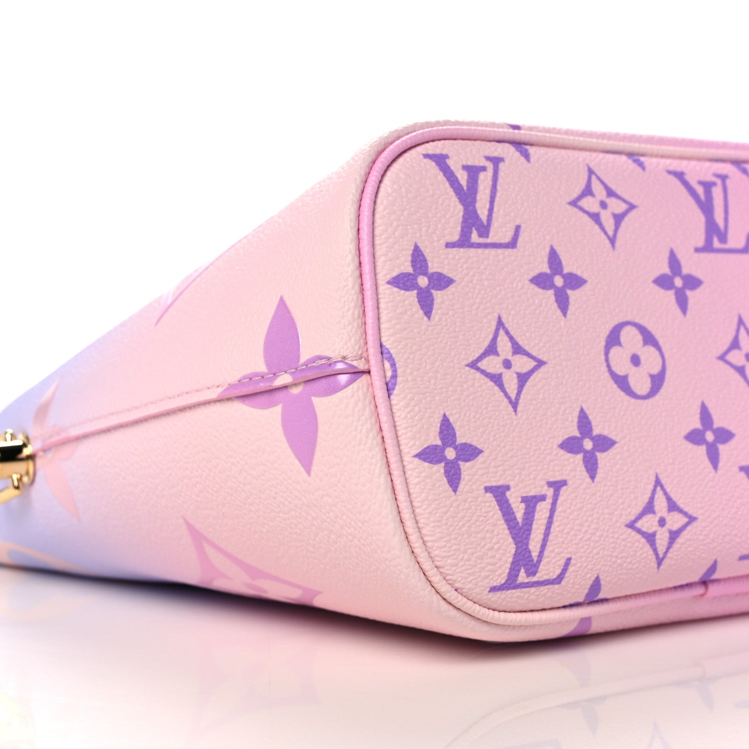 Louis Vuitton Monogram Giant Spring In The City Marshmallow Hobo PM Sunrise Pastel 7 of 9