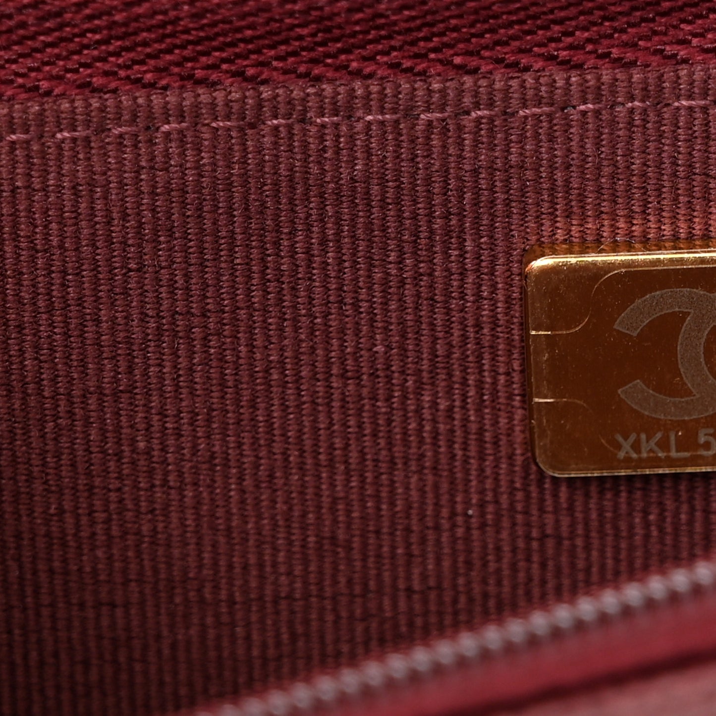 Caviar Quilted Studded CC Wallet On Chain WOC Burgundy