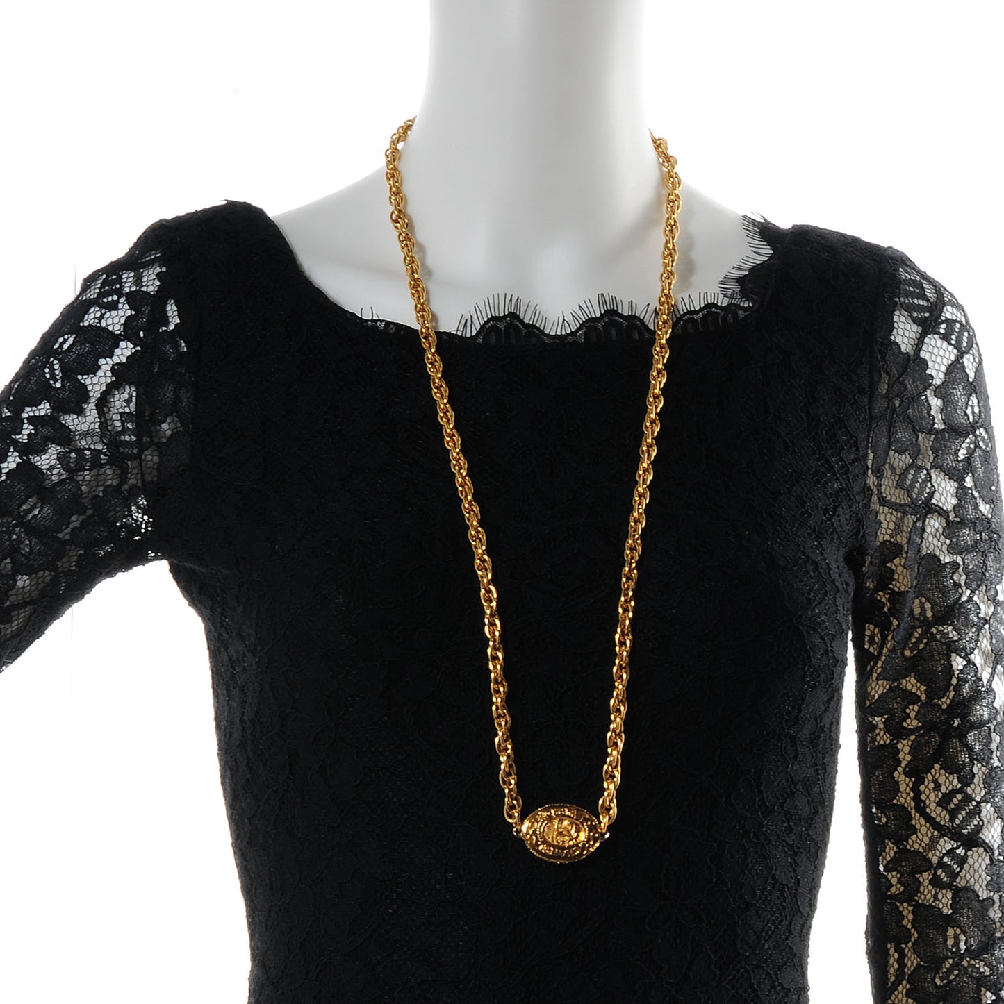CC Chain Necklace Gold