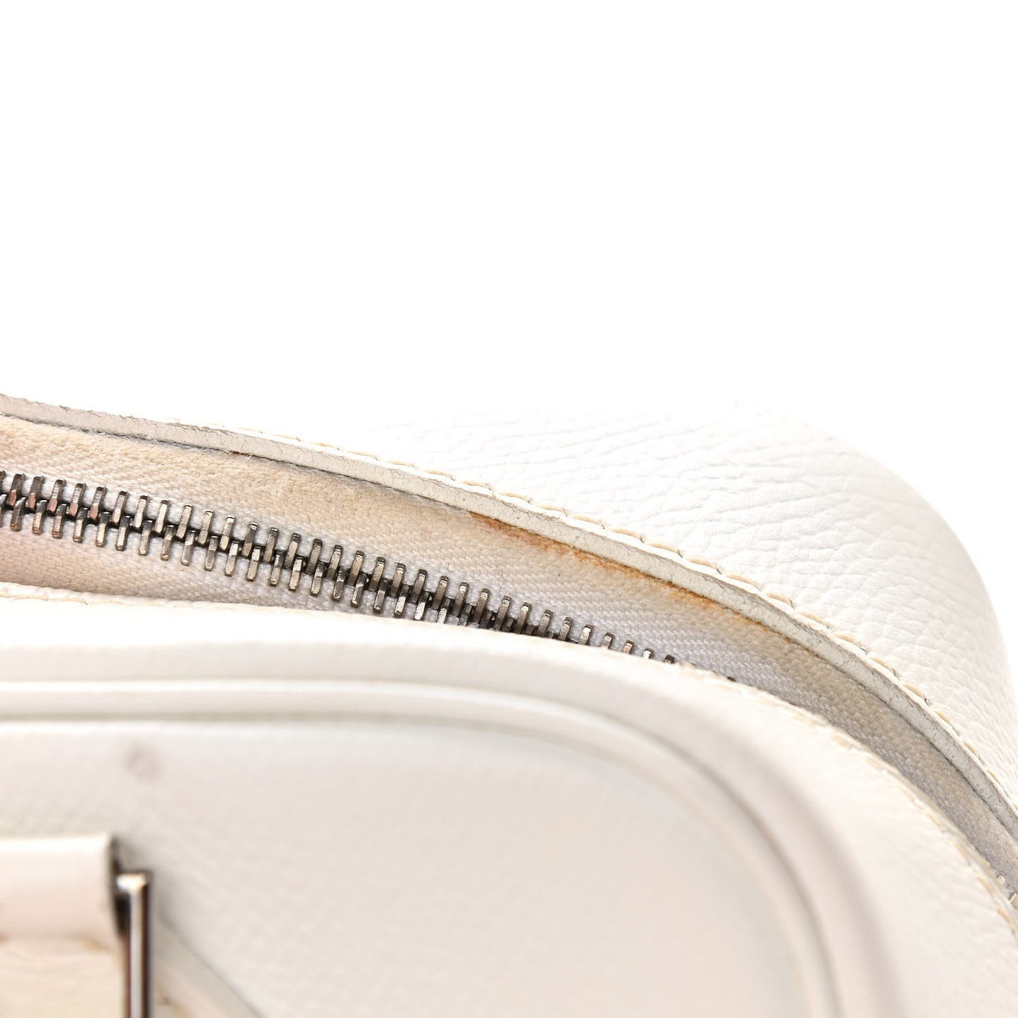 Epsom Plume 21 White