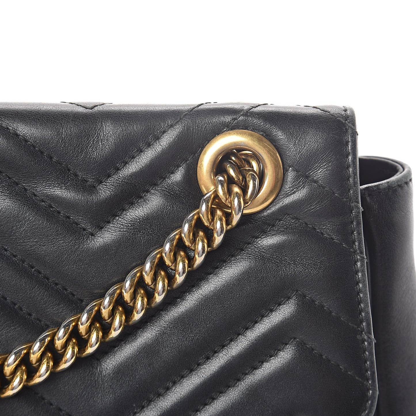 Calfskin Matelasse Medium GG Marmont Shoulder Bag Black