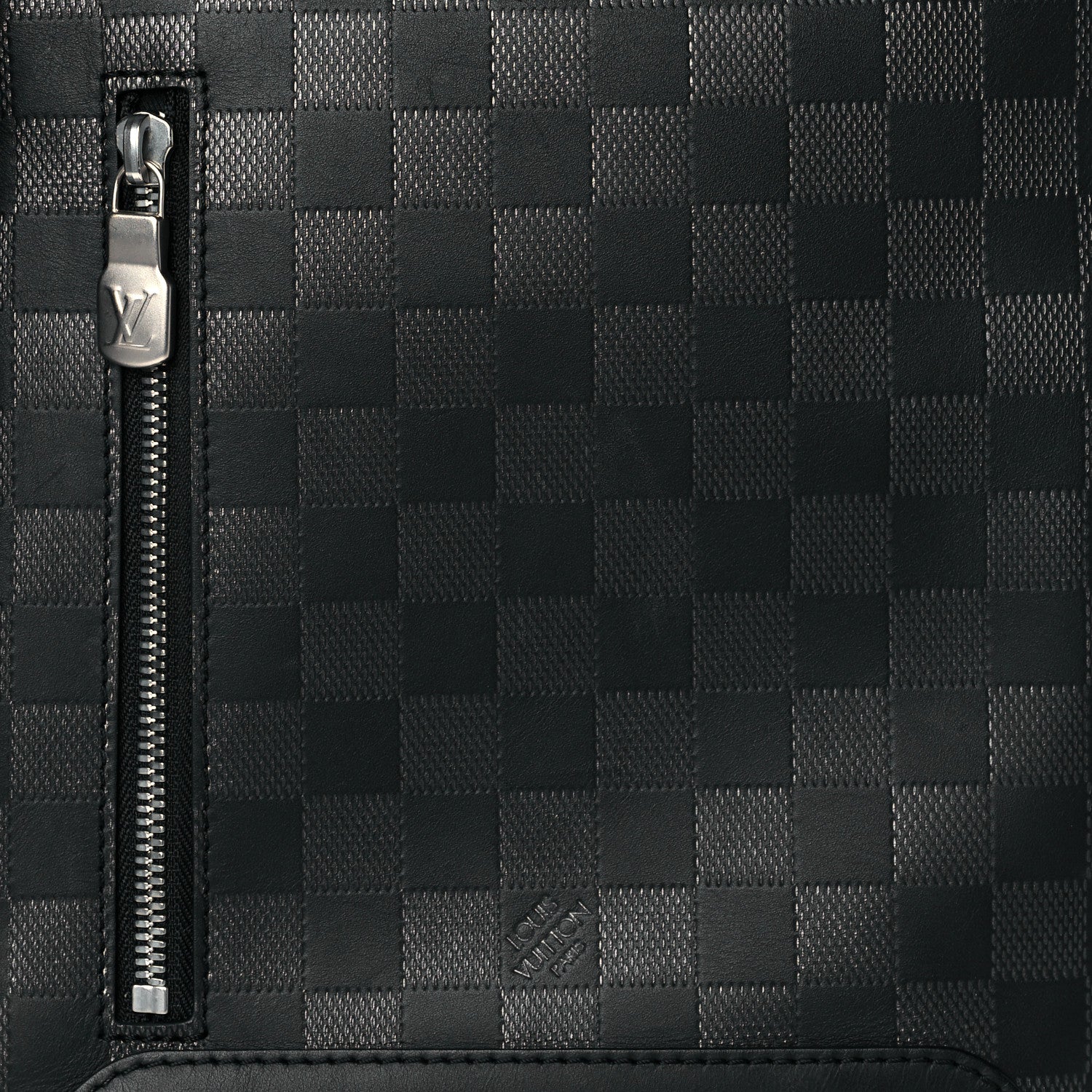 Louis Vuitton Damier Infini Discovery Messenger BB Onyx 7 of 9