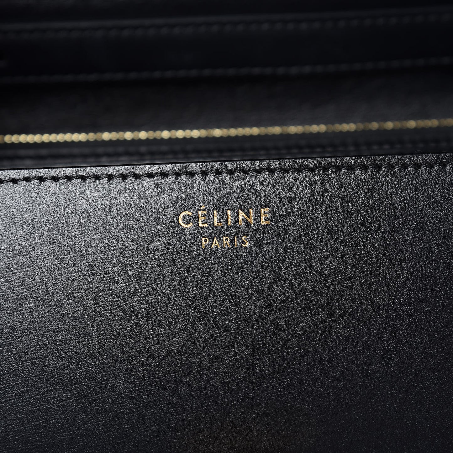 Box Calfskin Medium Classic Box Flap Bag Black