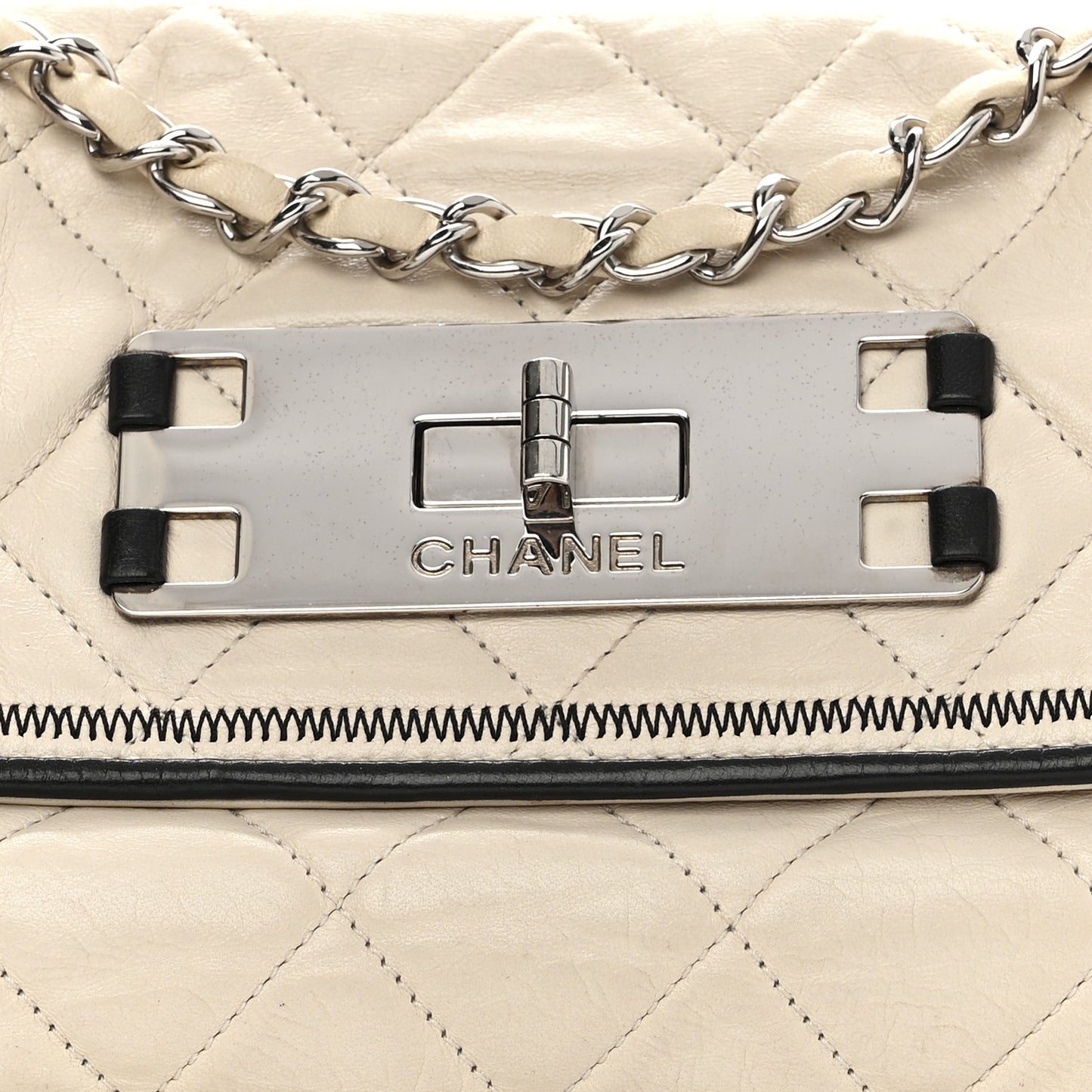 Lambskin East West Mademoiselle Flap Ivory