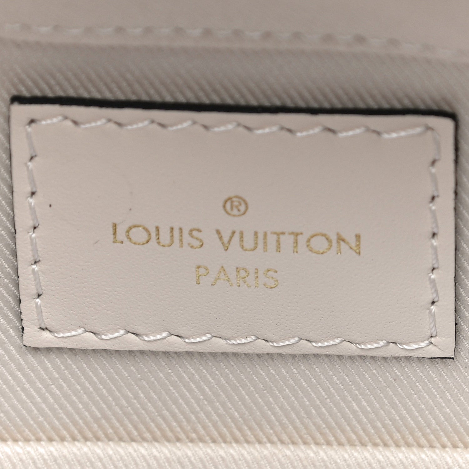 Louis Vuitton Monogram Saintonge Creme 6 of 11