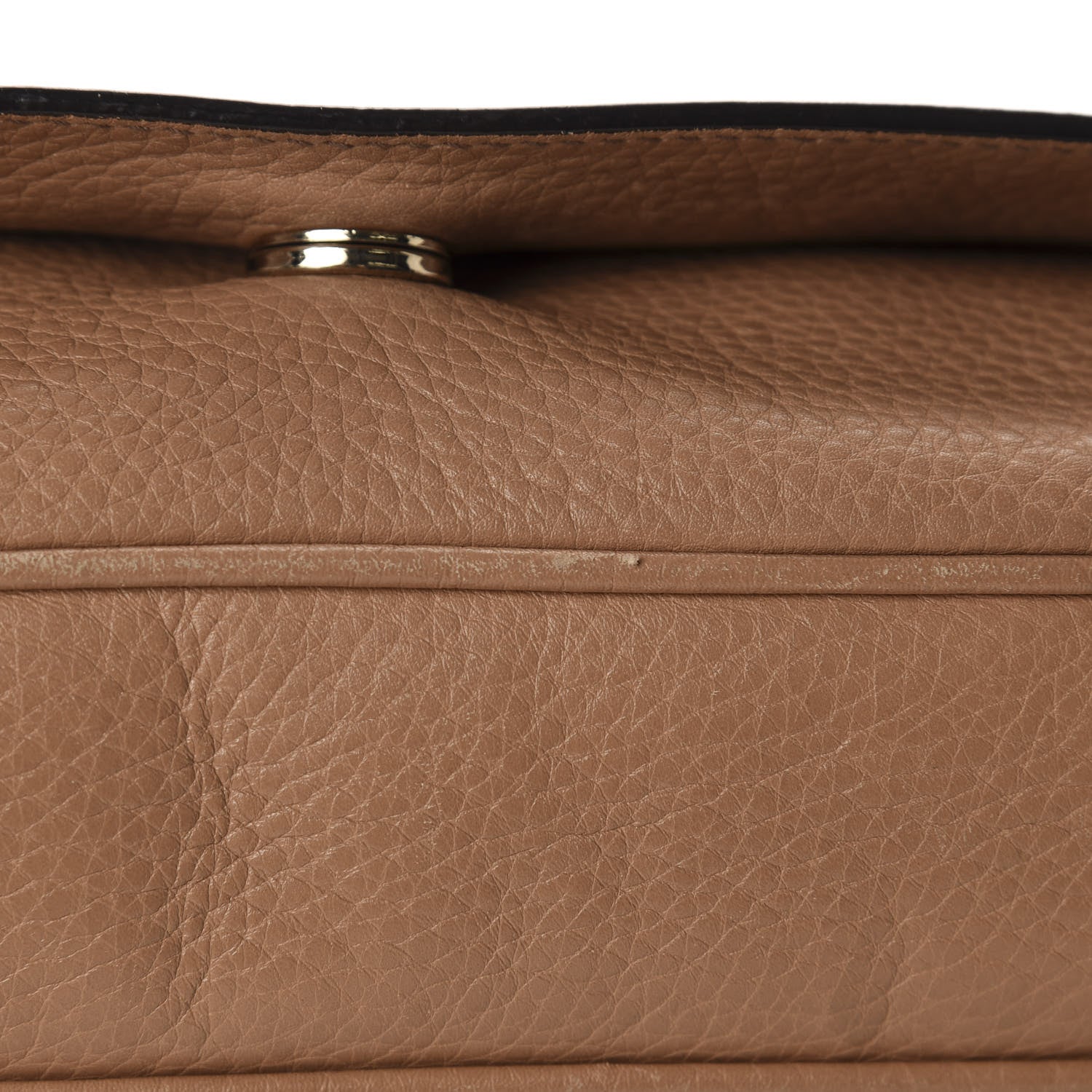 Gucci Pebbled Calfskin Medium Soho Flap Crossbody Camelia 7 of 12