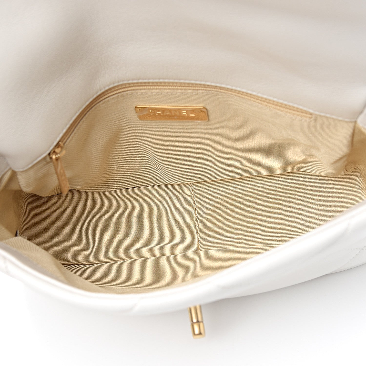 Chanel Goatskin Quilted Medium 19 Flap White 4 of 10
