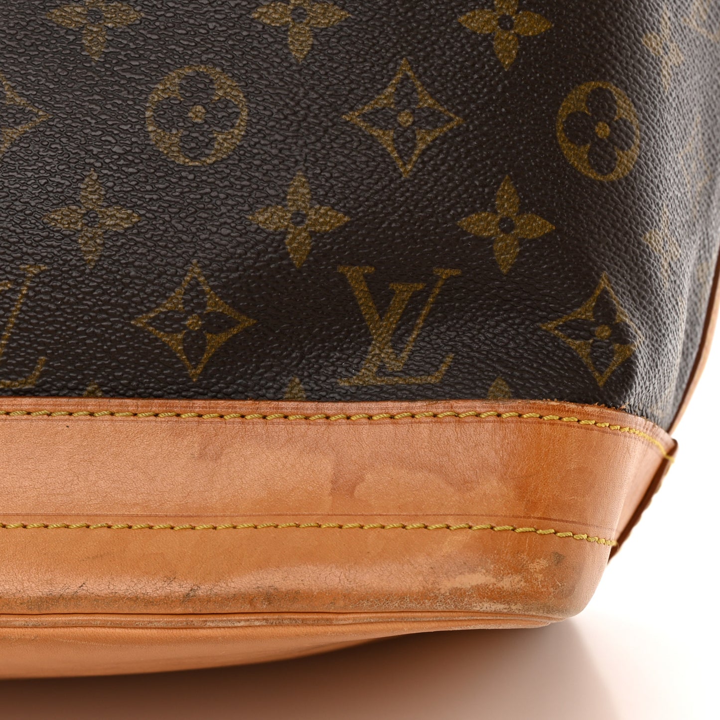 Monogram Noe