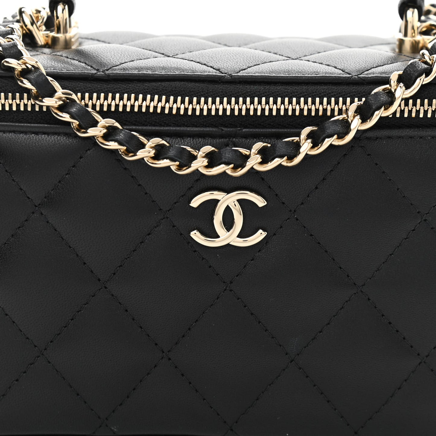 Lambskin Quilted Small Top Handle Vanity Case With Chain Black