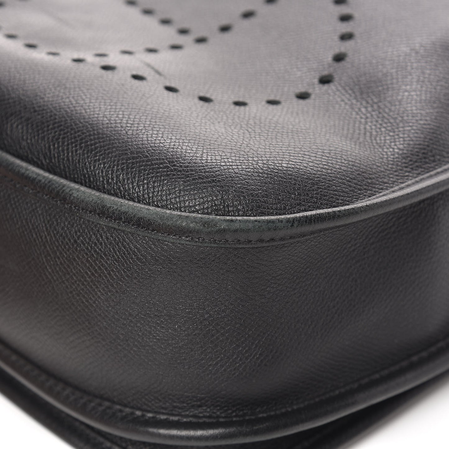 Epsom Evelyne III PM Black