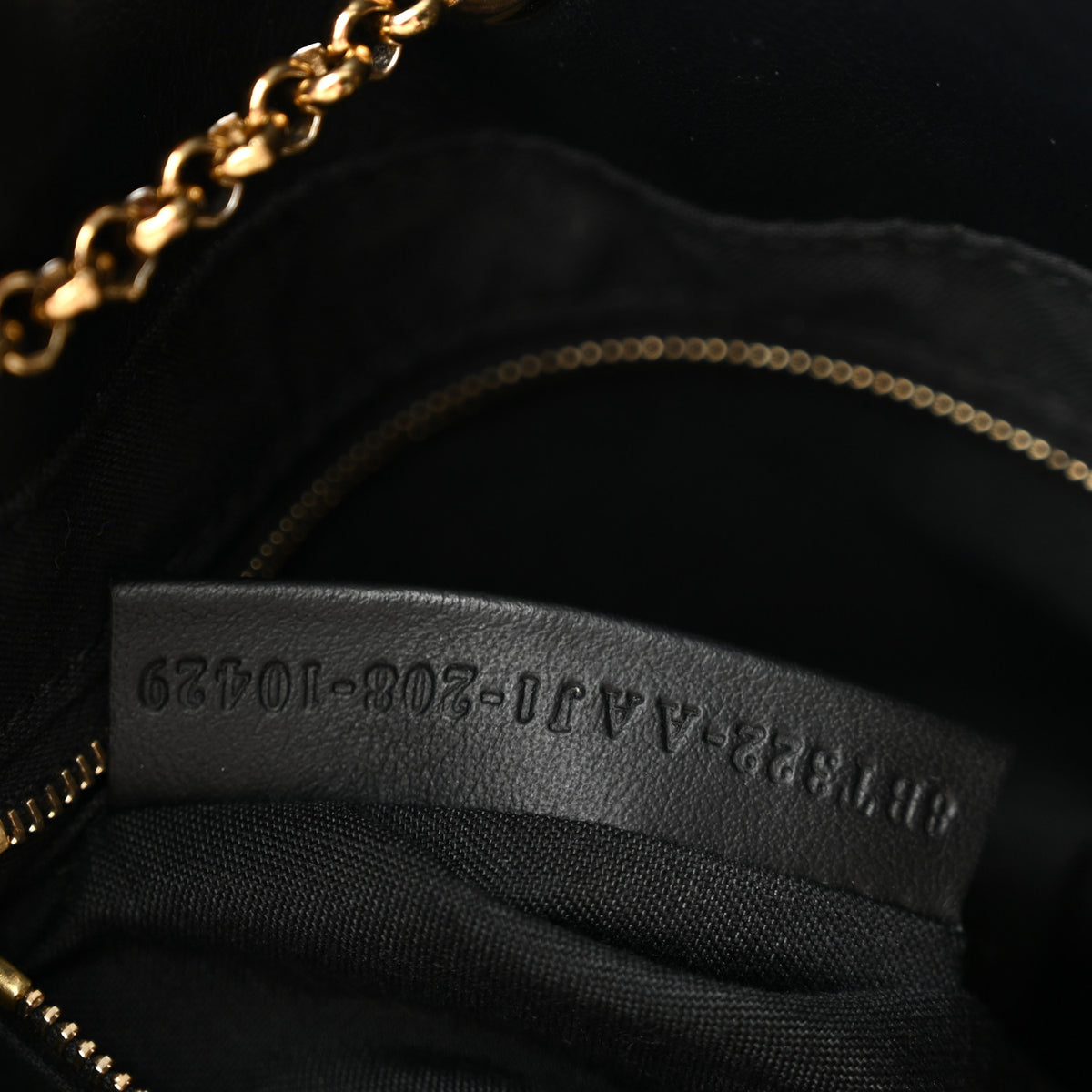 Vitello Grace King Karligraphy Chain Bucket Bag Black Bisquit
