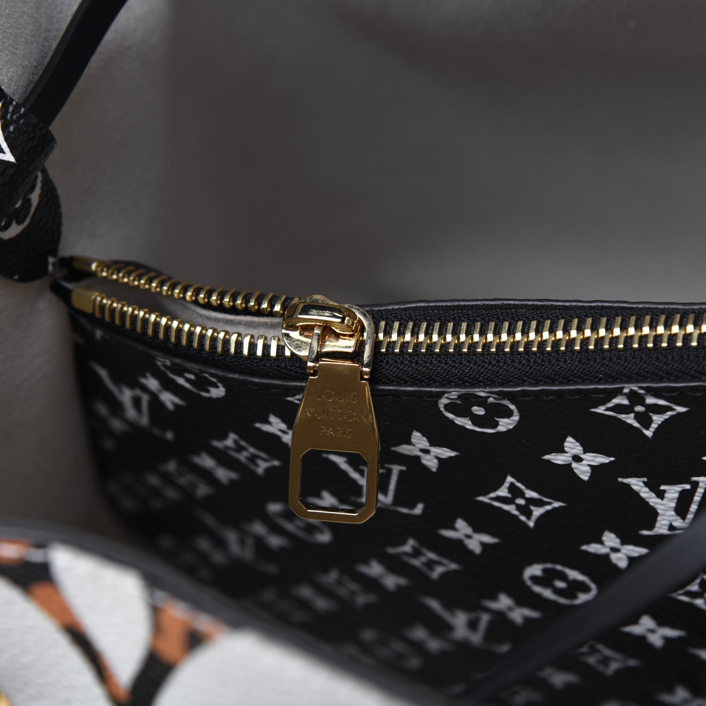 Monogram Giant Jungle NéoNoé Ivory